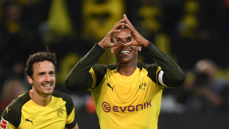 Dortmund's Swiss defender Manuel Akanji celebrates scoring his team's fifth goal during the German first division Bundesliga football match Borussia Dortmund vs 1. FC Nuremberg in Dortmund, westhern Germany, on September 26, 2018. (Photo by Patrik STOLLARZ / AFP) / RESTRICTIONS: DFL REGULATIONS PROHIBIT ANY USE OF PHOTOGRAPHS AS IMAGE SEQUENCES AND/OR QUASI-VIDEO        (Photo credit should read PATRIK STOLLARZ/AFP/Getty Images)