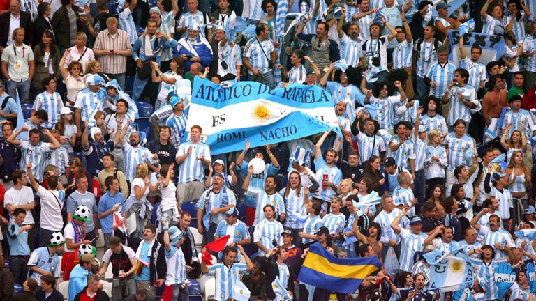 Das argentinische Sicherheitsministerium verhängt Stadionverbote für Fans.
