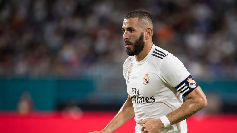 Vize-Kapitänsamt: Das Amt des Vize-Kapitäns übernimmt Karim Benzema. Außerdem läuft der Franzose ab dieser Saison als letzter Spieler aufs Feld und ist bisher Top-Scorer der Madrilenen.