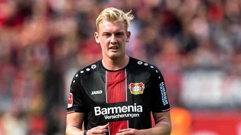 Julian Brandt: Zwei Niederlagen setzte es für Bayer 04 zum Bundesliga-Auftakt. Bei beiden stand der 22-Jährige 90 Minuten auf dem Platz, konnte aber keine Akzente setzten. Noch ohne Torbeteiligung. 