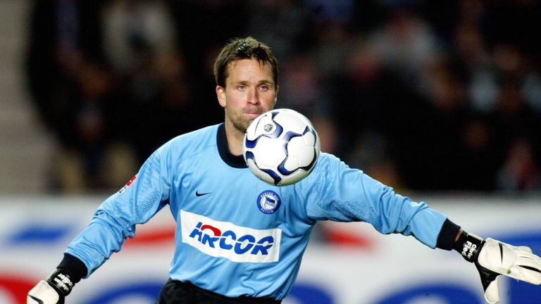 Noch ein Berliner Keeper mit Ballgefühl: Christian Fiedler taucht mit ballstarken Spielen gegen Mainz (78 Aktionen) und Bremen (82) im Jahr 2005 doppelt in der Bestenliste auf.