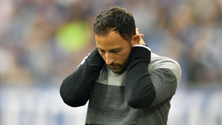 Domenico Tedesco und seine Schalker startet mit zwei Niederlagen in die neue Saison.