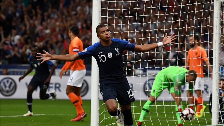 Kylian Mbappé erzielt in der 14. Minute das 1:0 für Frankreich.