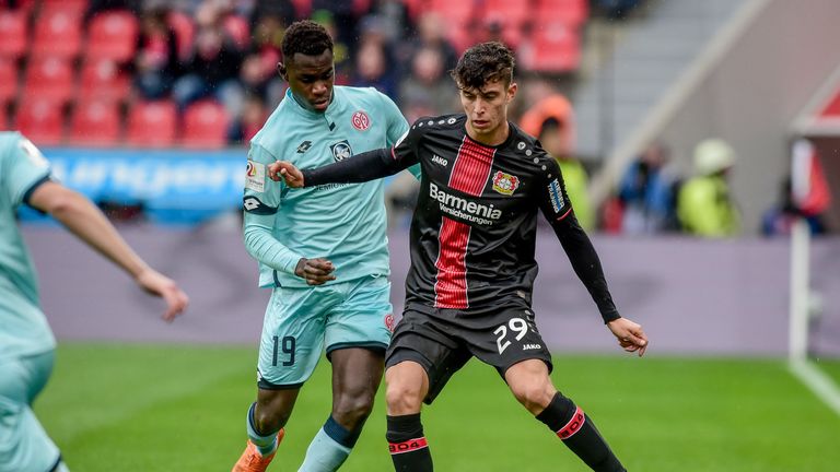 Mittelfeld - Kai Havertz (Bayer Leverkusen): Nach dem Erfolg in der Europa League ließ Youngstar Havertz die Werkself auf in der Bundesliga jubeln. Sein Kopfball-Treffer zum 1:0 sicherte den ersten Saisonsieg der Leverkusener.