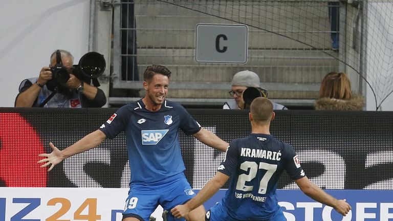 ...für seinen ehemaligen Verein 1899 Hoffenheim. Uth knipste in 31 Bundesliga-Spielen 14 Mal für die TSG, bereitete neun Treffer vor. Mit 23 Scorerpunkten der drittbeste Scorer der Liga hinter Robert Lewandowski und Thomas Müller vom FC Bayern. 