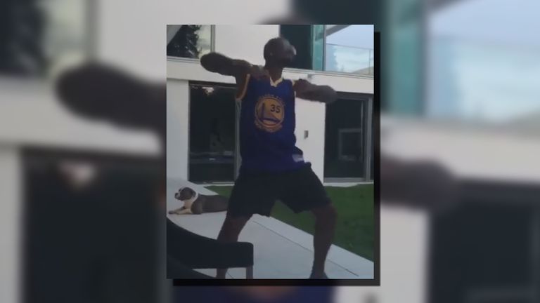 Jerome Boateng dreht nach dem Remis gegen Frankreich den Swag etwas auf. (Quelle: www.instagram.com/jeromeboateng) 