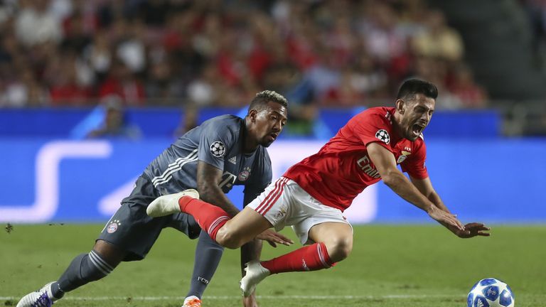 ABWEHR: Jerome Boateng bildete zusammen mit Mats Hummels eine stabile Defensive beim FC Bayern München, die für einen Zu-Null-Erfolg sorgte. Der Innenverteidiger erhielt nach dem Spiel ausdrücklich Lob von FCB-Boss Karl-Heinz Rummenigge.