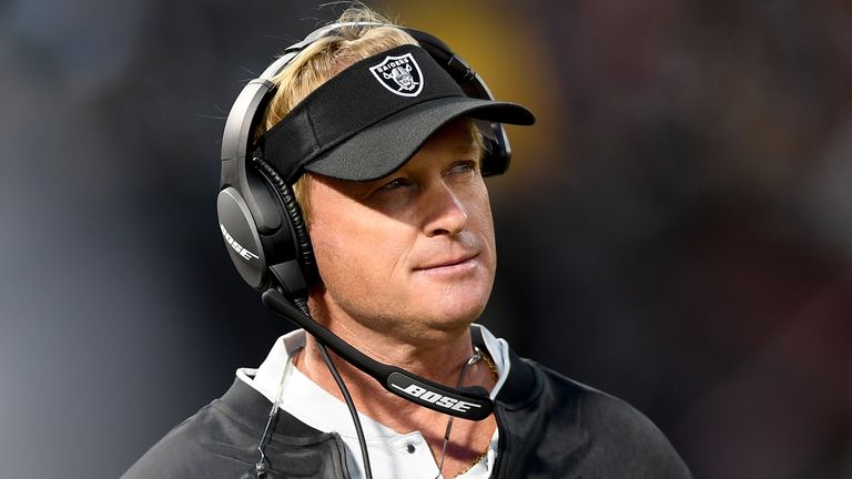 Jon Gruden unterlag mit seinen Oakland Raiders gegen die Los Angeles Rams deutlich.