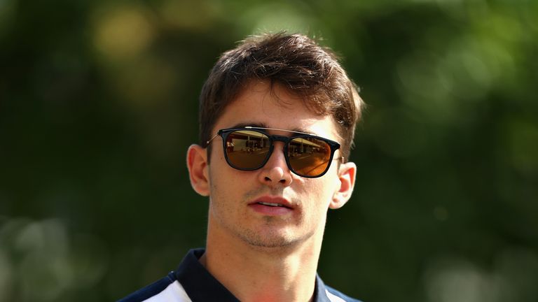 Charles Leclerc will mit Ferrari in der kommenden Saison um den Titel mitfahren.