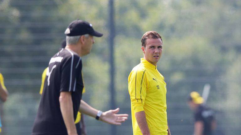 Mario Götze hat unter BVB-Trainer Lucien Favre bisher einen schweren Stand.