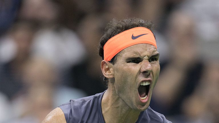 Rafael Nadal bezwingt Dominic Thiem in fünf Sätzen.