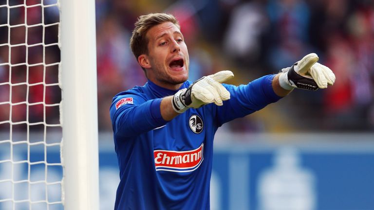 Er hat seinen klaren Lieblingsgegner: Gegen Borussia Dortmund trumpfte Oliver Baumann 2013 und 2014 zwei Mall im Dress des SC Freiburg (jeweils 84 Aktionen) und ebenfalls 2014 einmal als Hoffenheimer (78) auf.