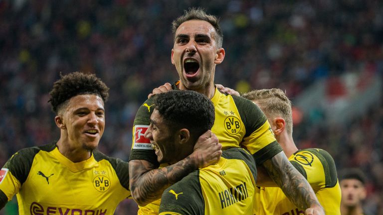 Sancho sorgte für den Schwung, er für die Tore: Dortmunds neuer Sturmstar Paco Alcacer (oben) kam gegen Leverkusen nach einer guten Stunde für Philipp und drehte mit seinem Doppelschlag in Minute 85 und 90 + 4 die Partie.