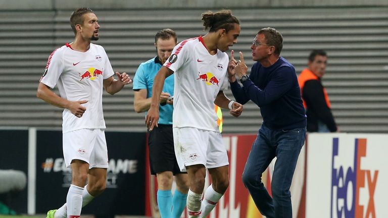 Leipzig-Trainer Ralf Rangnick spart nach der Niederlage in der Europa League gegen Salzburg nicht mit Kritik an seiner Mannschaft.