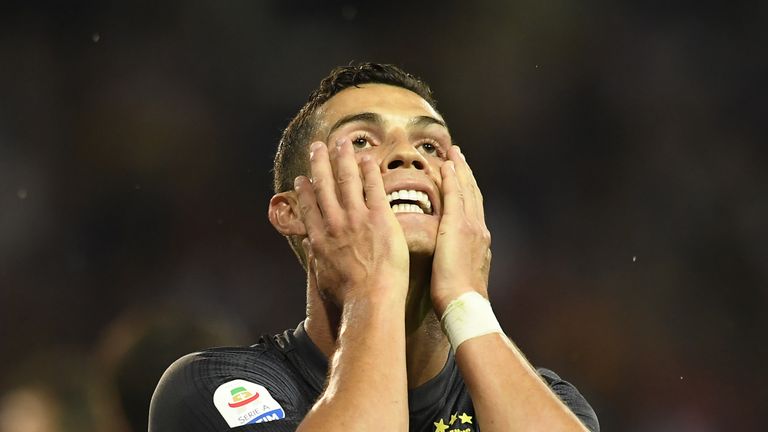 Auch Cristiano Ronaldo selbst wirkt zunehmend verzweifelt über seine Leistungen in der Serie A.