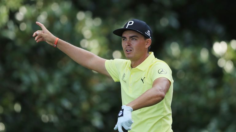 Auch Rickie Fowler, ein Superstar in Amerika, gehört zweifelsfrei ins Team. Man könnte ihm nur vorwerfen, dass er nicht genug Turniere gewonnen hat - das kann aber ja noch kommen.