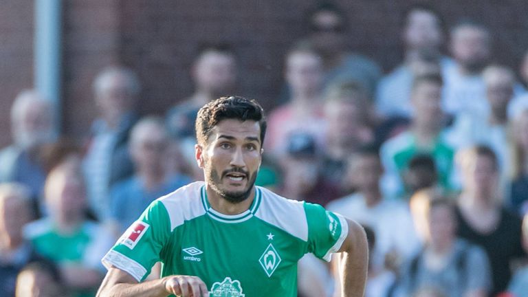 Ex-Dortmunder Nuri Sahn muss in seinem ersten Einsatz für Werder Bremen eine Niederlage hinnehmen.