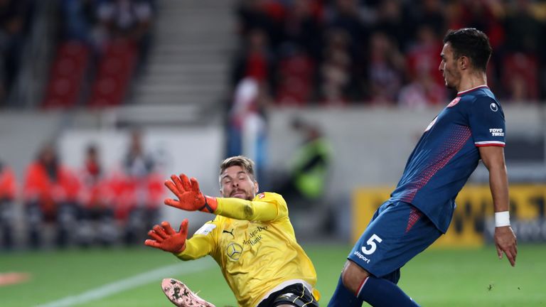 Tor  - Ron-Robert Zieler (VfB Stuttgart): In der Freitags-Partie gegen Düsseldorf zeigte Zieler eine souveräne Leistung und bewahrte den VfB vor der nächsten Niederlage.