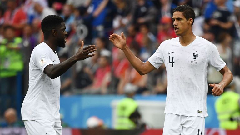 Raphael Varane und Samuel Umtiti bildeten bei der WM ein nur schwer zu überwindendes Duo in der Innenverteidigung. Auch im Verein sind beide Stammspieler. Kanpper Sieg für Frankreich: 