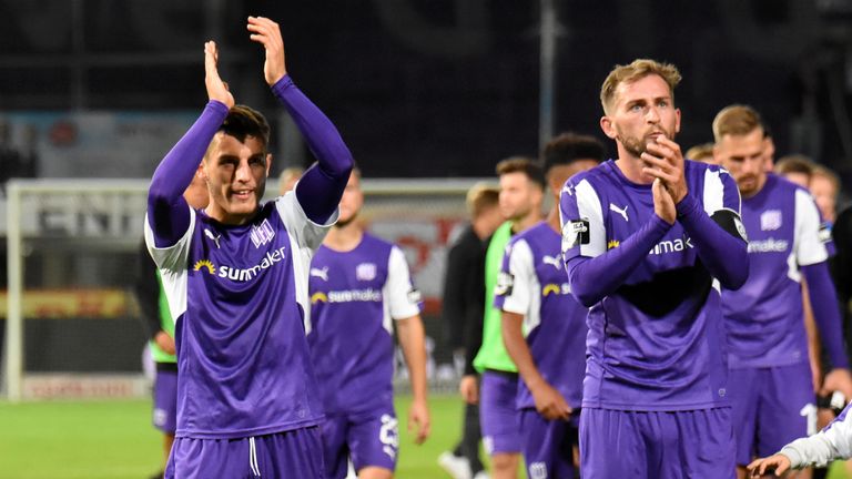 Der VfL Osnabrück springt nach einem Remis gegen Jena zurück an die Tabellenspitze in Liga 3.