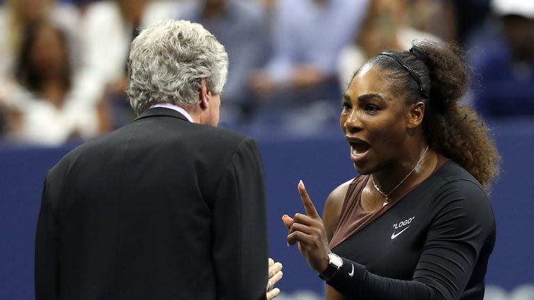 Serena Williams verliert im Finale der US Open die Beherrschung.