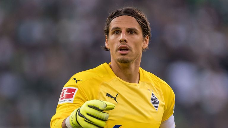 ... sein Nachfolger im Fohlentor stellt sie alle in den Schatten: Yann Sommer schrammte Anfang September gegen Augsburg nur knapp an der magischen Marke von 100 Ballaktionen vorbei. Seine 98 Momente mit Ball sind dennoch einsame Spitze.