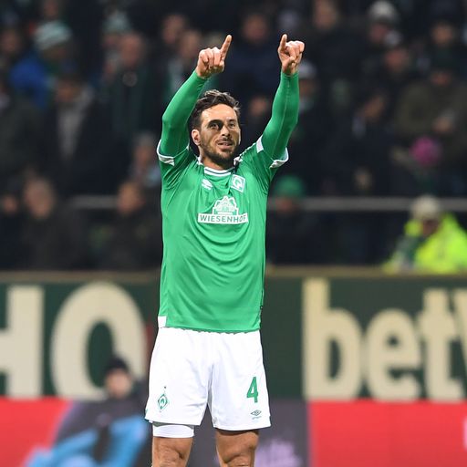 Pizarro zweitältester Bundesliga-Torschütze