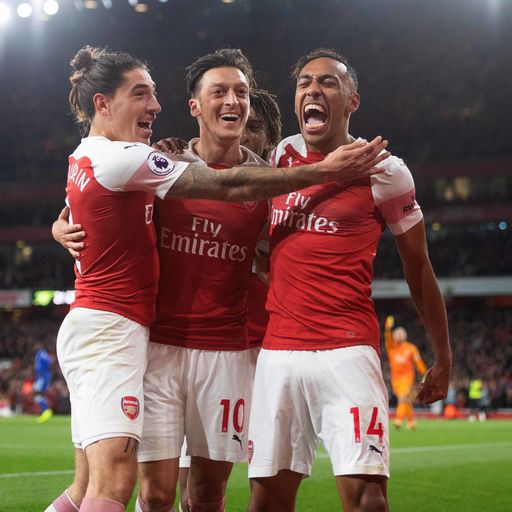 Arsenal siegt dankt Özil und Aubameyang