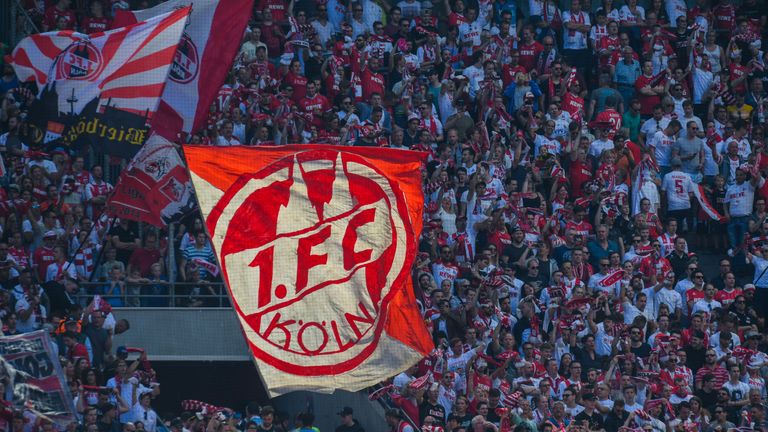 20. 1. FC Köln - Zuschauerschnitt: 49.270, Fassungsvermögen: 50.000, Heimspiele/ausverkauft: 10/5
(Quelle: transfermarkt.de)
