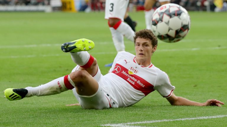 Abwehr: Benjamin Pavard (VfB Stuttgart). Er ist der einzige Weltmeister in dieser Aufstellung. Mit 67,3% gewonnenen Zweikämpfen zählt er zu den stärksten Spielern. Beim Tabellenschlusslicht muss die defensive Stabilität jedoch noch stärker werden.
