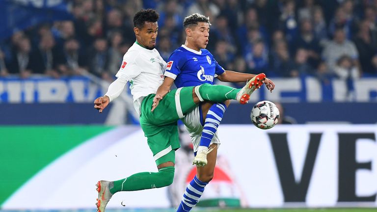Theodor Gebre Selassie (SV Werder Bremen) war einer der Aktivposten im Bremer Spiel gegen Schalke. Der Außenverteidiger macht seine Seite hinten dicht, konnte aber auch offensiv Akzente setzen. Bereitete das 2:0 durch Maximilian Eggestein vor. 