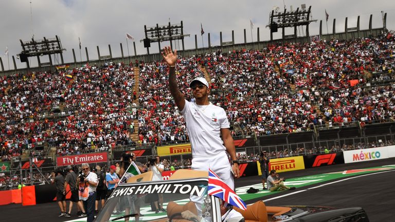 Lewis Hamilton feiert in Mexiko seinen Fünften WM-Titel.