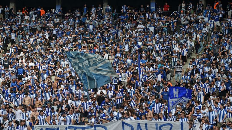 Die Fans der Hertha wehren sich gegen die Vermarktungsstrategie von Paul Keuter.