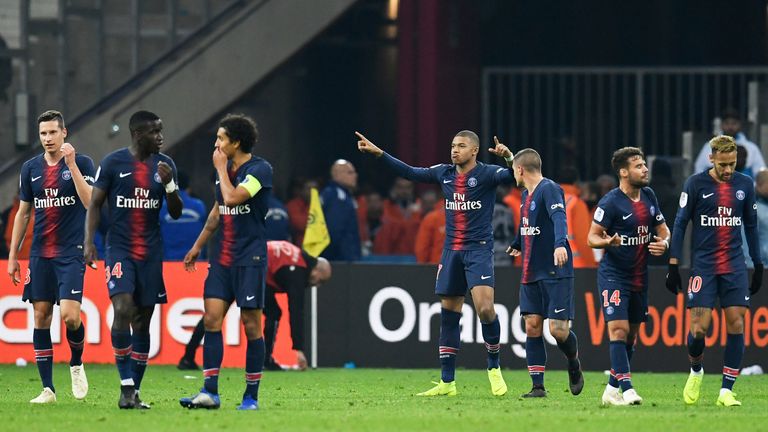 Paris-Star Kylian Mbappe und Co. feiern den elften Sieg im elften Ligaspiel der aktuellen Saison.