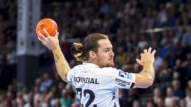 Ole Rahmel und der THW Kiel gastieren bei den Rhein Neckar Löwen.