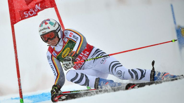 Trotz dem zweiten Rang nach dem ersten Durchgang verpasste Viktoria Rebensburg das Treppchen beim Saison-Auftakt im Riesenslalom.