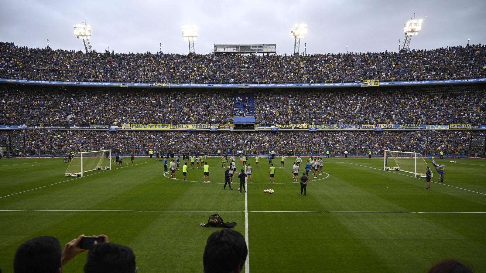 Mehr Als 50 000 Fans Bei Training Der Boca Juniors Fussball News Sky Sport