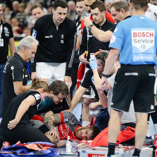 Verletzungsschock! Pokal-Spiel für halbe Stunde unterbrochen