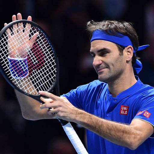 ATP-Finals: Federer darf nach Sieg über Thiem noch hoffen
