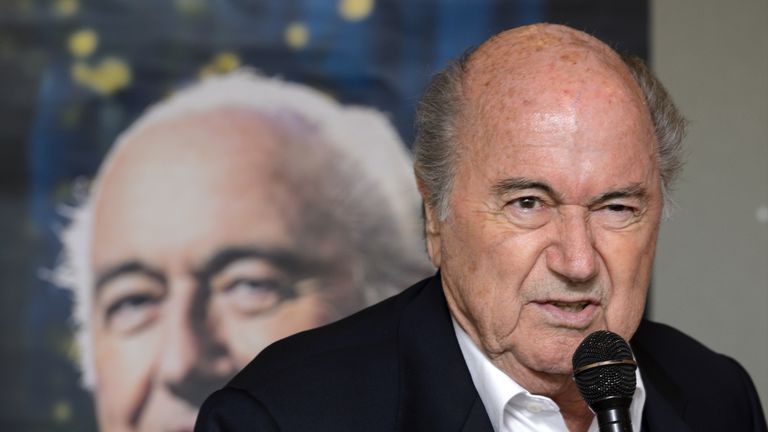 Joseph S. Blatter findet kritische Töne für den aktuellen FIFA-Präsidenten.