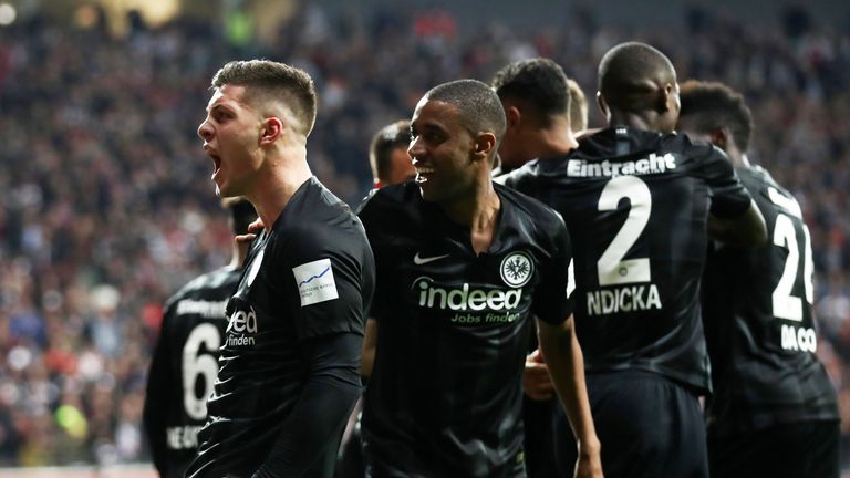 Luka Jovic schnürt gegen Schalke einen Doppelpack