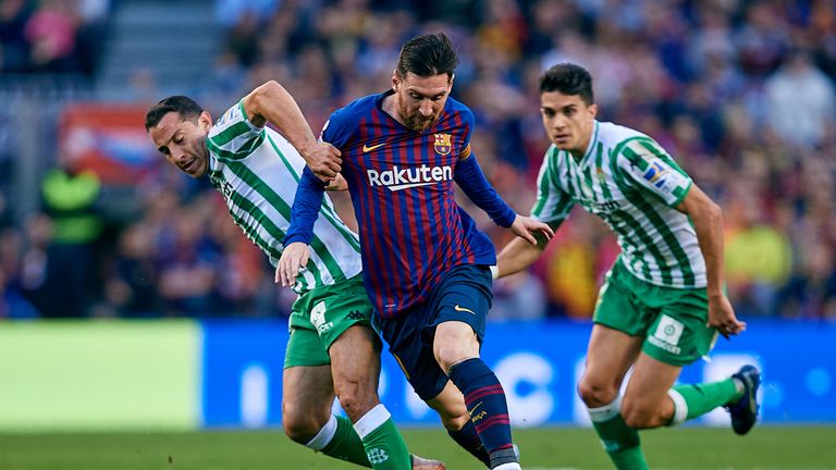 Lionel Messi muss bei seinem Comeback eine überraschende Niederlage mit dem FC Barcelona hinnehmen.