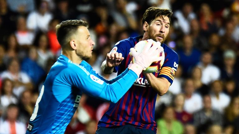 12. Neto (FC Valencia, 11 Liga-Einsätze) - Gegentore: 9, Gegentore pro Spiel: 0,82, Zu-Null-Spiele: 4