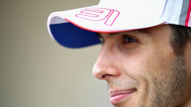 Esteban Ocon wird in der Saison 2019 als Ersatz für Lewis Hamilton und Valtteri Bottas für Mercedes starten.