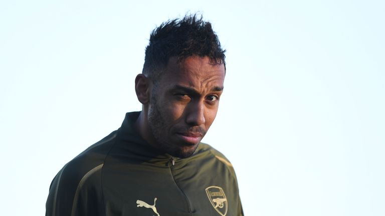 Pierre-Emerick Aubameyangs Lamborghini erstrahlt in neuem Glanz.