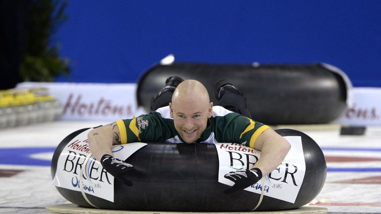 Ryan Fry wurde aufgrund von extremer Trunkenheit vom Red Deer Curling Classic in Alberta ausgeschlossen.