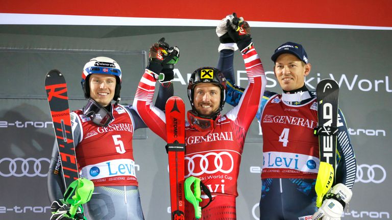 Marcel Hirscher (Mitte) gewinnt vor Henrik Kristoffersen (l.) und Andre Myhrer. 
