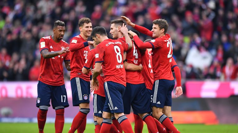 Niklas Süle bringt den FC Bayern gegen Düsseldorf in Führung.