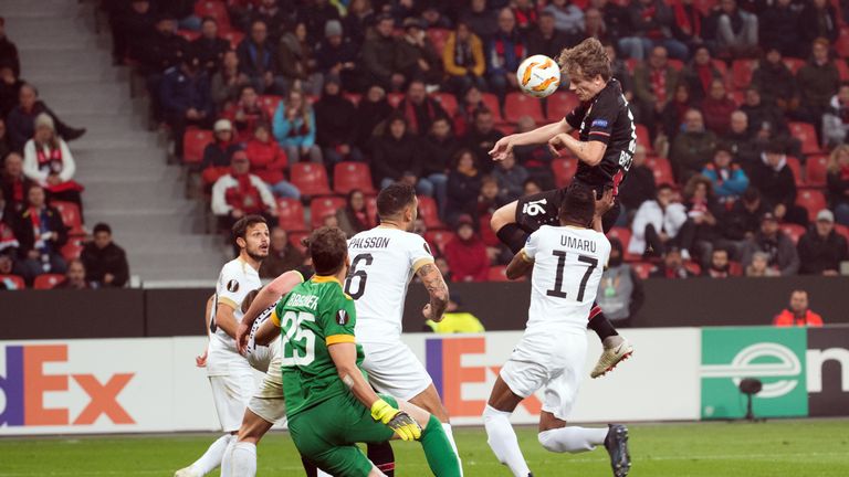 Tin Jedvaj köpft Leverkusen zum Sieg gegen Zürich. 