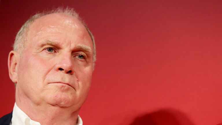 Bayern-Präsident Uli Hoeneß war nach dem 3:3 gegen Düsseldorf angefressen.